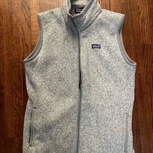 Patagonia grey vest size L. Excellent condition